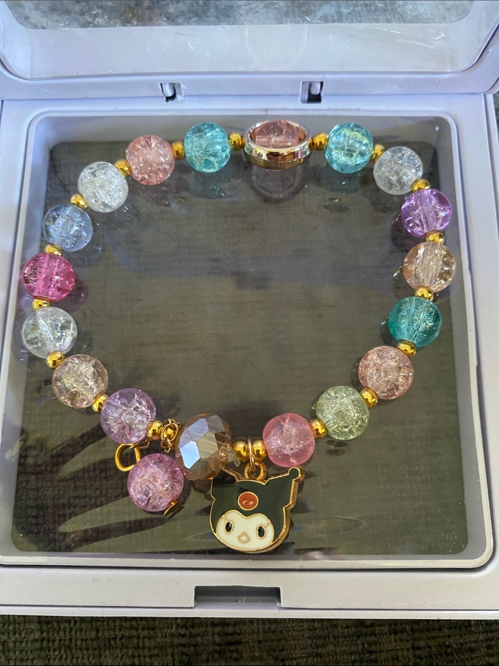NWOT Adorable Stretchy Beaded Kuromi Charm Bracelet 💜🖤